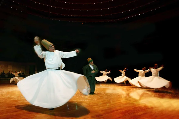 Otobüs ile Konya Şeb-i Arus Turu